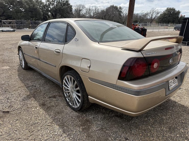 #74-•-2004-chevrolet-impala-image-11