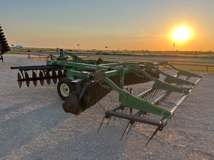 2001-john-deere-637-image-11