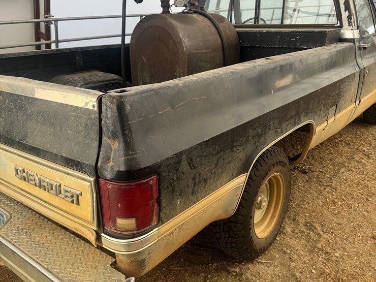 1985-chevrolet-c10-image-2