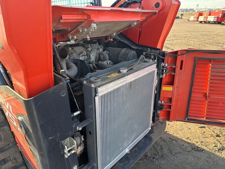 kubota-svl75-2-image-12