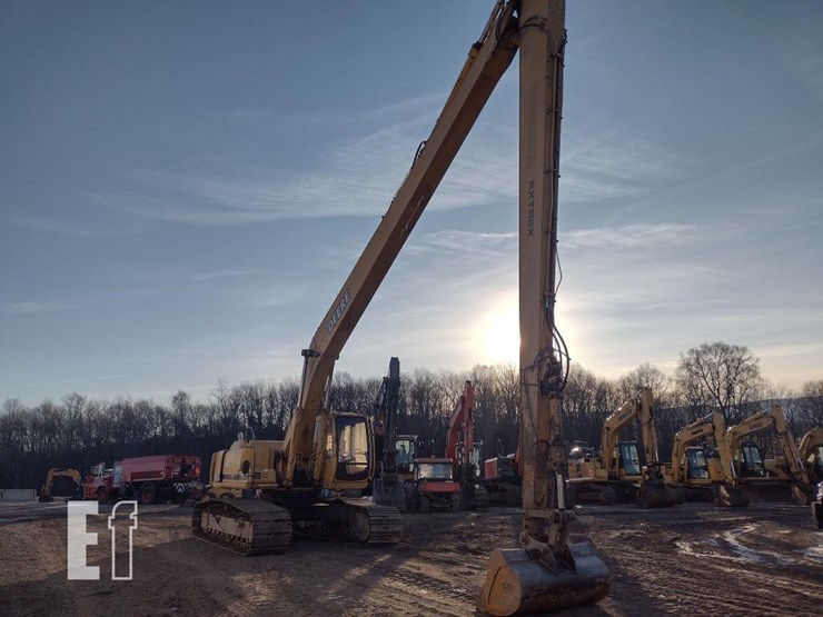 2000-deere-270c-lc-image-54