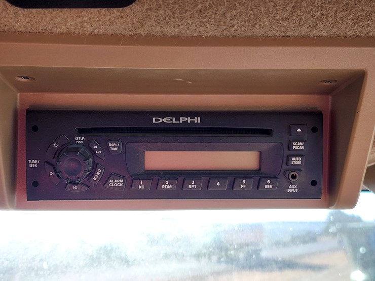 2014-john-deere-4940-image-22