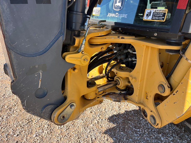 2012-deere-310s-image-12