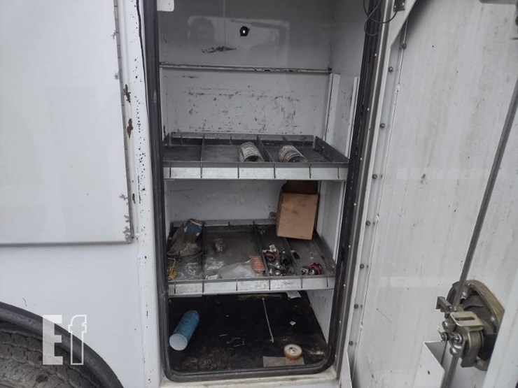 2012-ford-f550-image-33