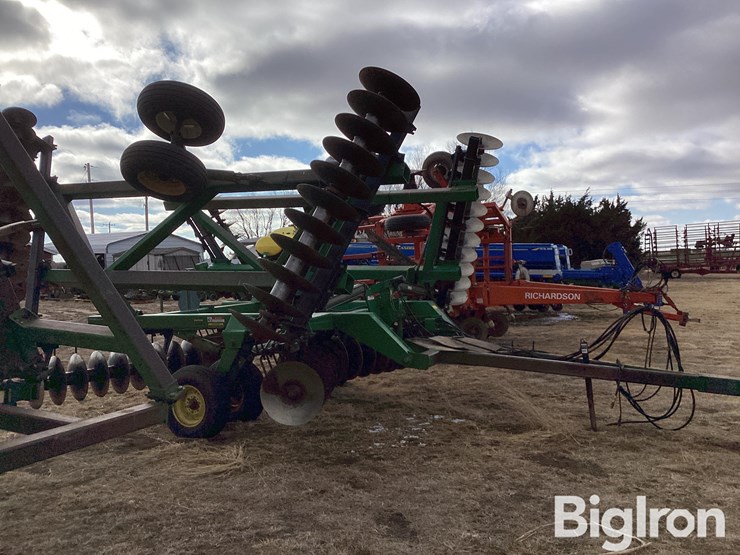 1992-john-deere-630-image-4