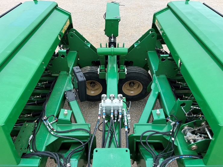 2021-great-plains-bd7600hd-30-image-31