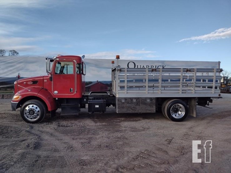 peterbilt-330-image-1