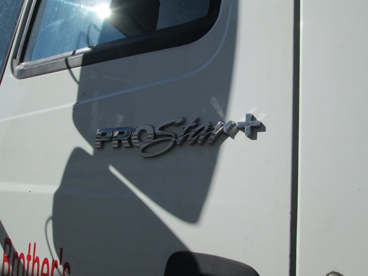 2012-international-prostar-image-11