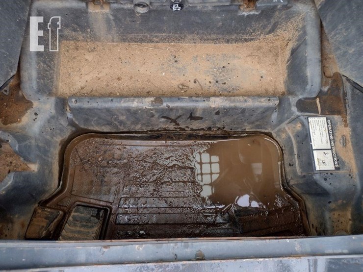 2021-deere-331g-image-12