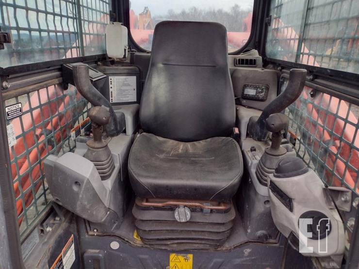 2019-kubota-svl95-2s-image-13