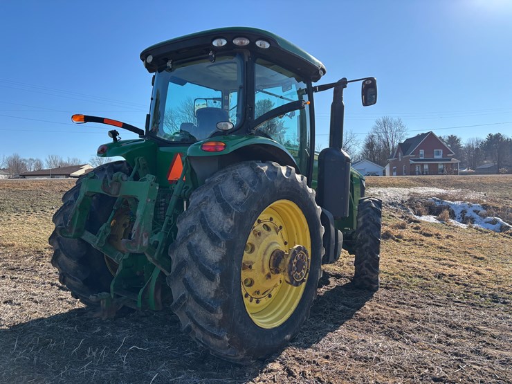 john-deere-8260r-image-5