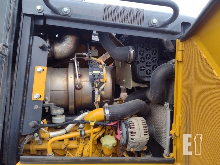 2013-deere-650k-xlt-image-41