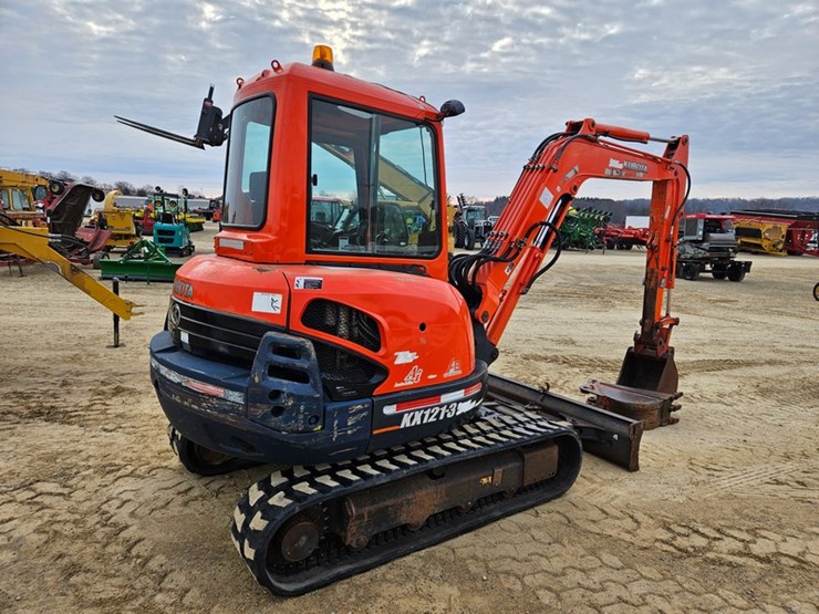 kubota-kx121-3-image-5