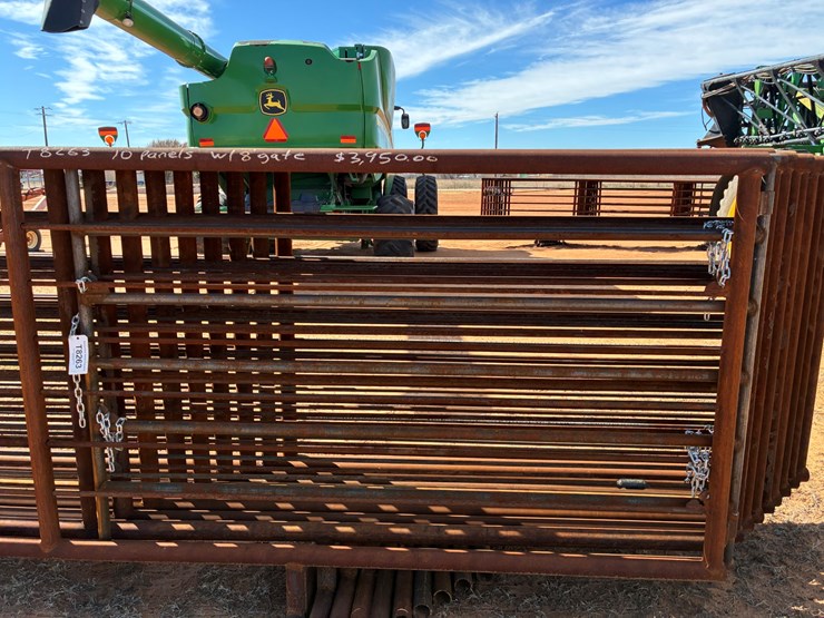 #t8263-•-(10)-cattle-panels-image-2