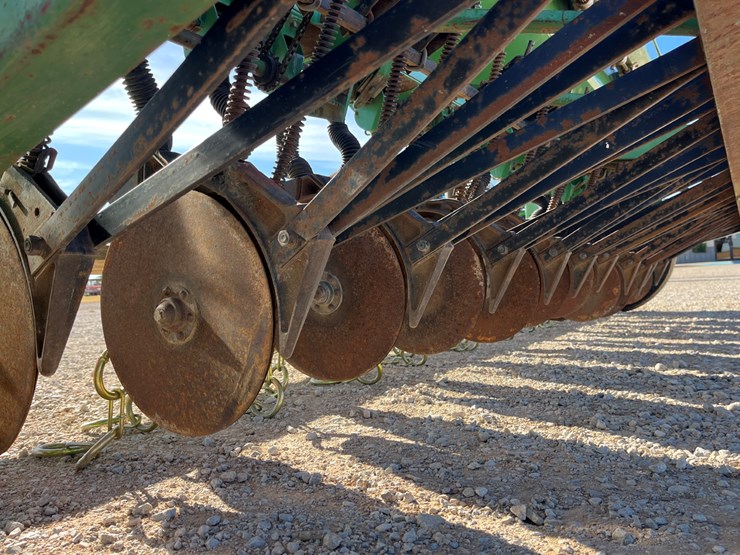 john-deere-8300-image-7