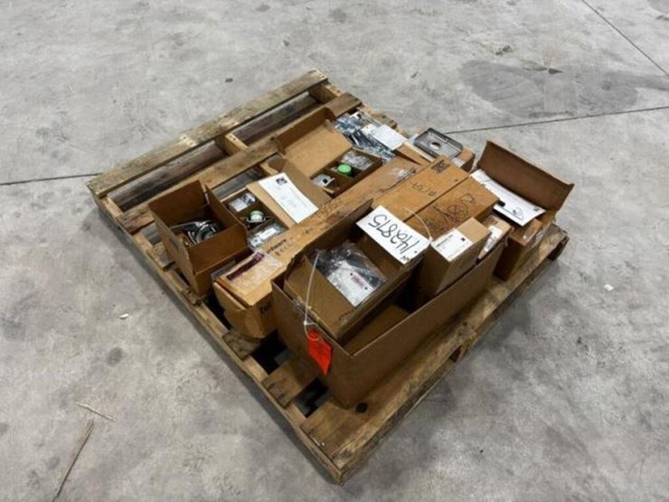 qty-of-door-entry-&-exit-hardware-image-1