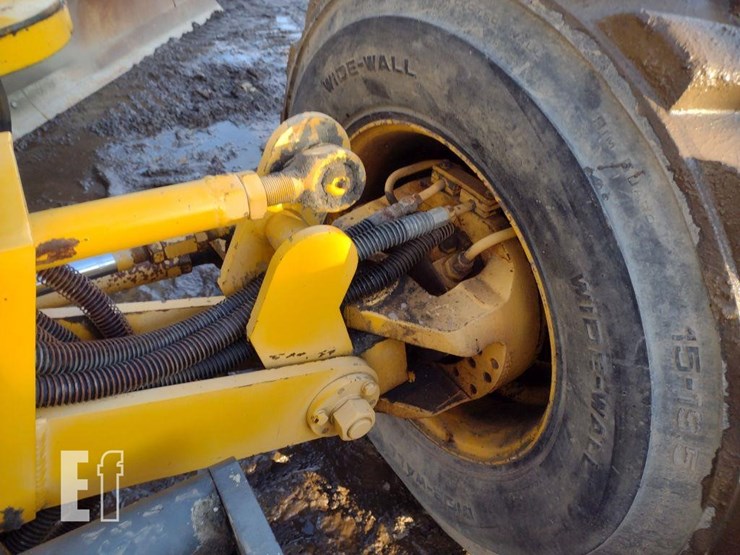 2004-volvo-g86-image-21