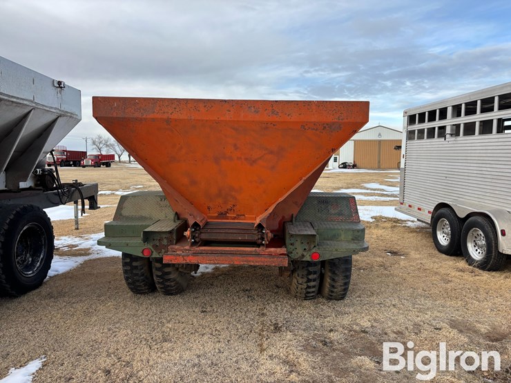 1983-utility-tool-&-body-/-shop-built-dry-box-spreader/sand-buggy-track-filler-image-6