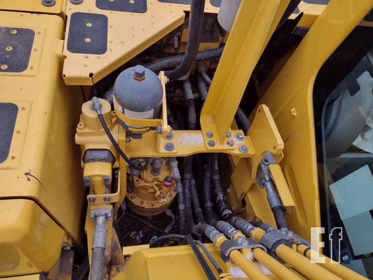 2021-komatsu-pc170-lc-11-image-48