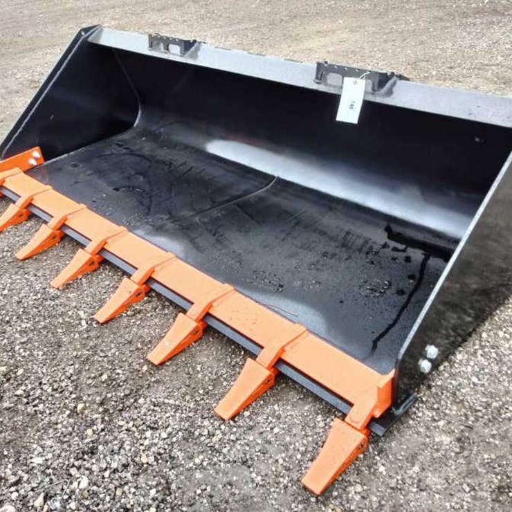 #146 • Skid Steer Bucket w/ Teeth - 80"