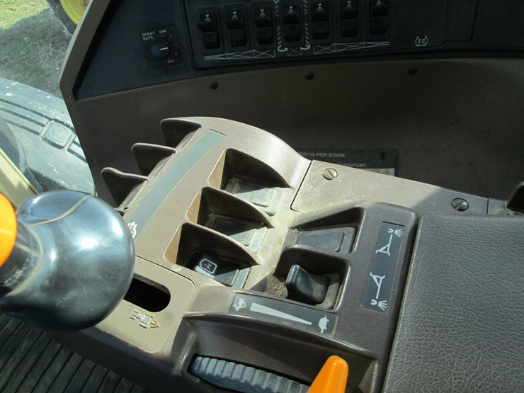 john-deere-4830-image-67