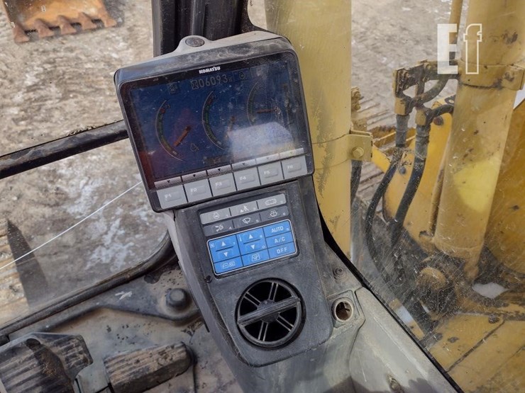 2009-komatsu-pc138us-lc-8-image-7