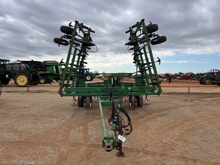 2000-john-deere-680-image-5