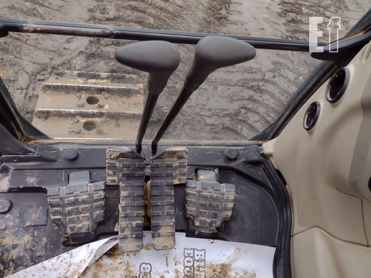 2017-case-cx210d-image-12