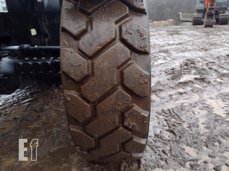 2016-jlg-1255-image-22