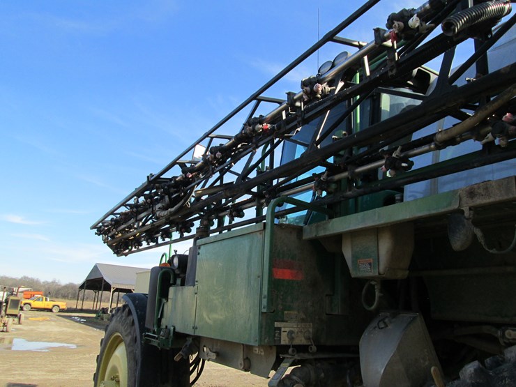 john-deere-4830-image-19