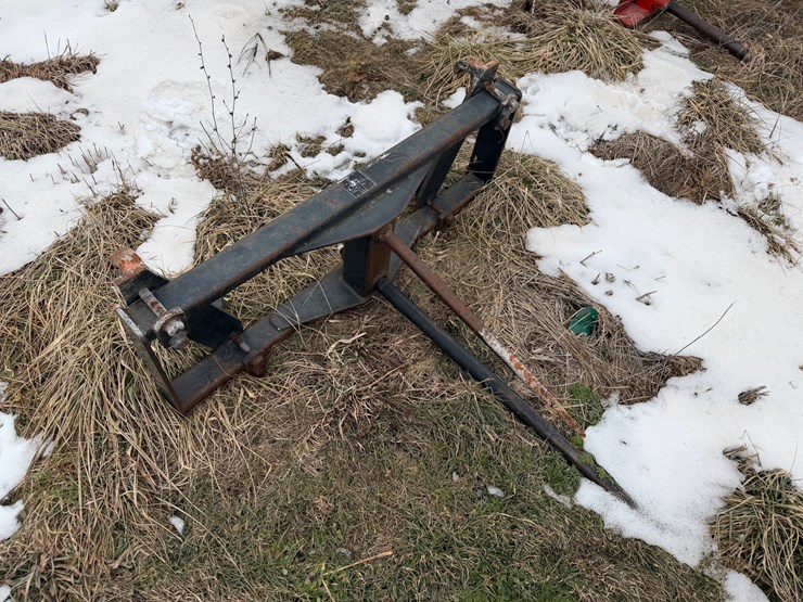 #1036-•-bale-spear-image-1