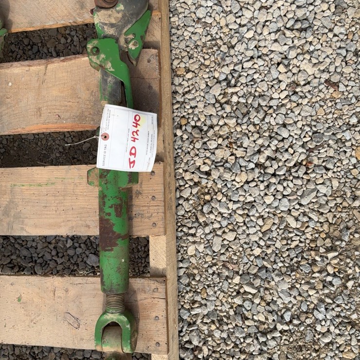 JD top link off of 4240