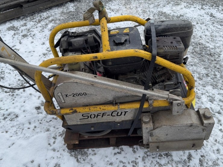 soff-cut-1x2000-concrete-saw-image-4