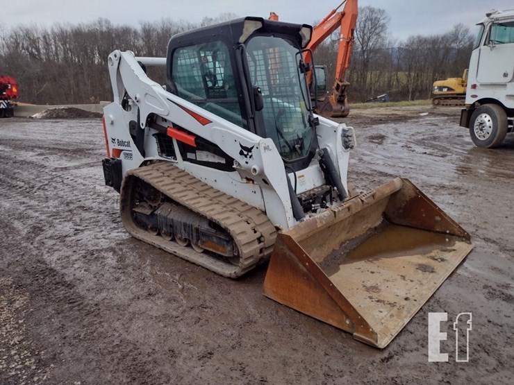 2017-bobcat-t595-image-40