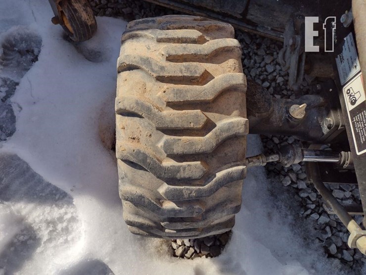 cub-cadet-c2400-tractor-4347-image-14