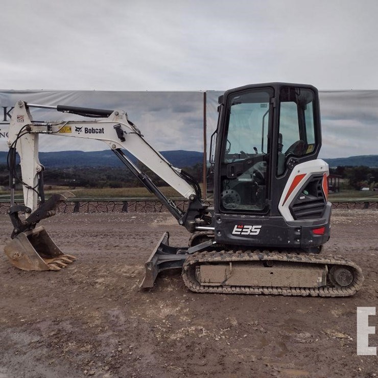 2021 BOBCAT E35i