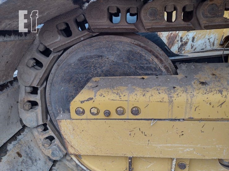 2012-deere-700k-lgp-image-39