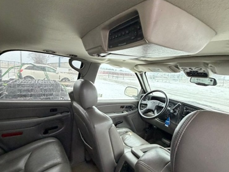 2005-chevrolet-tahoe-z71-image-15