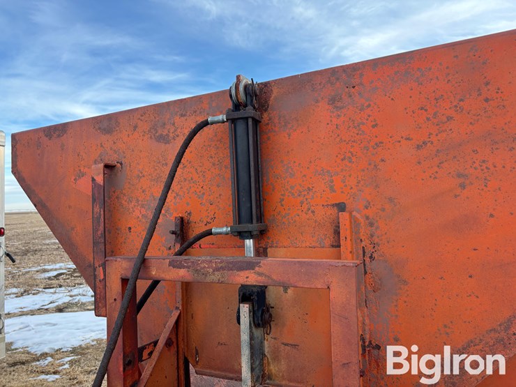 1983-utility-tool-&-body-/-shop-built-dry-box-spreader/sand-buggy-track-filler-image-16