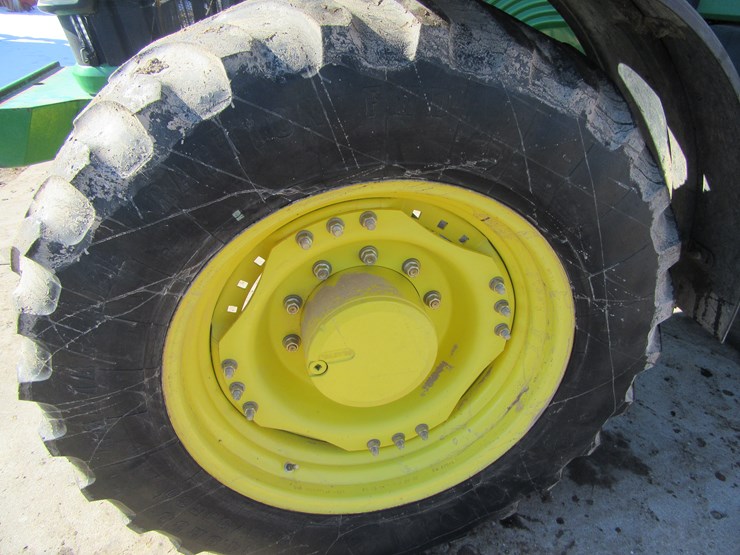 john-deere-7520-image-7