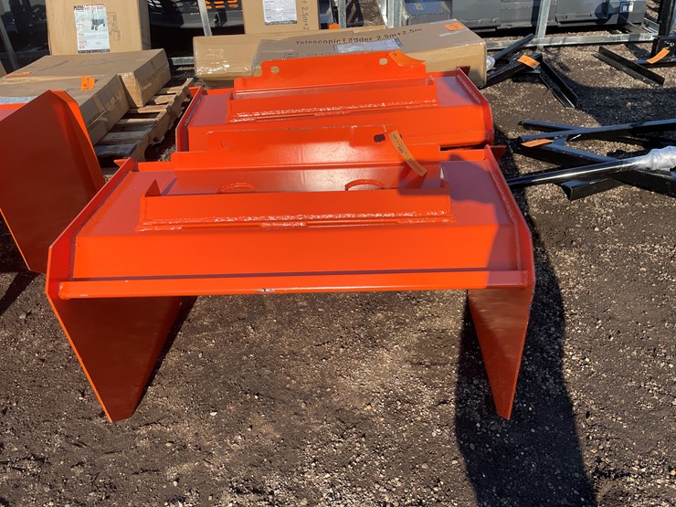 #2076-•-36"-mini-skid-steer-snow-pusher-image-2