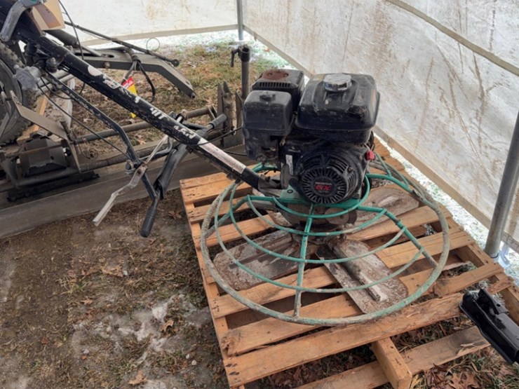 2016-whiteman-jh90c-3'-power-trowel-with-honda-gx270-s.n#-pe196229-image-1