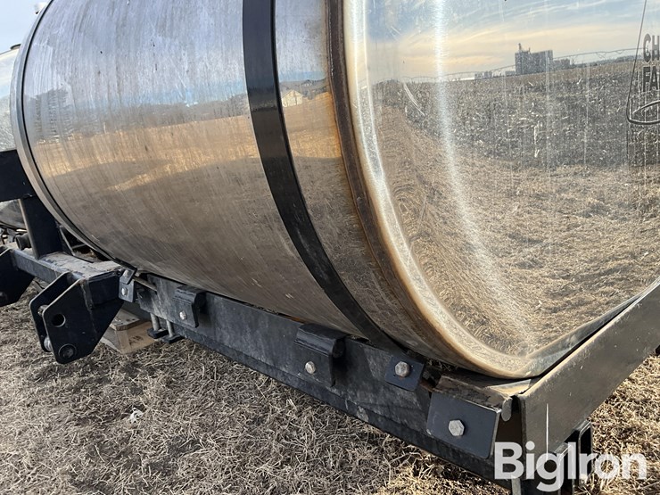 chem-farm-front-mounted-720-gal-fertilizer-tanks-image-19