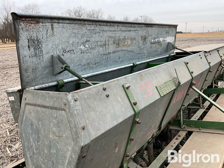 john-deere-10-image-13