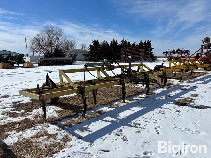 hamby-4x4-toolbar-nh3-chisel-image-5