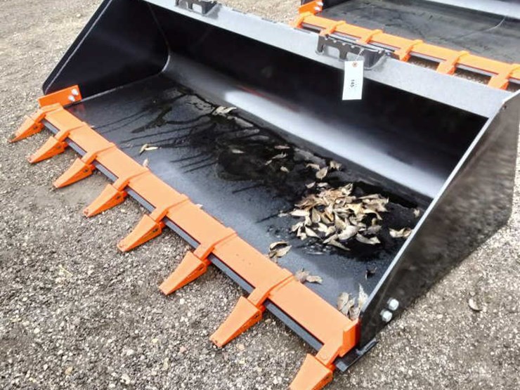 #145-•-skid-steer-bucket-w/-teeth---80"-image-1