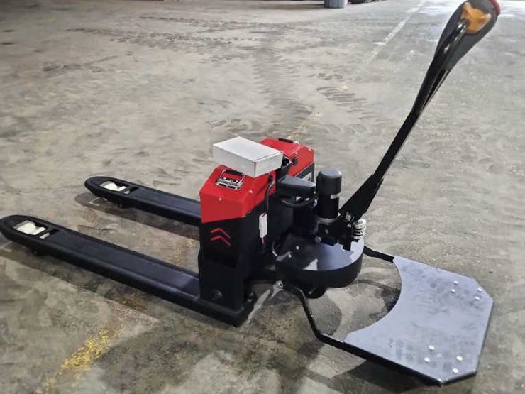 #151-•-motorized-pallet-jack-image-3