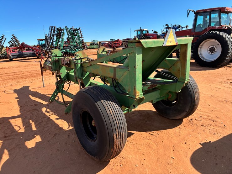 #t8289-•-jd-515-drill-carrier-image-5