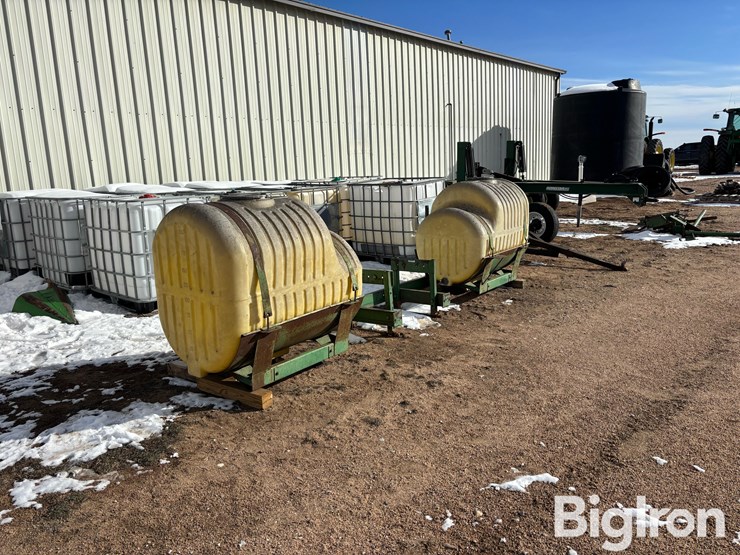 john-deere-front-mount-saddle-tanks-image-3