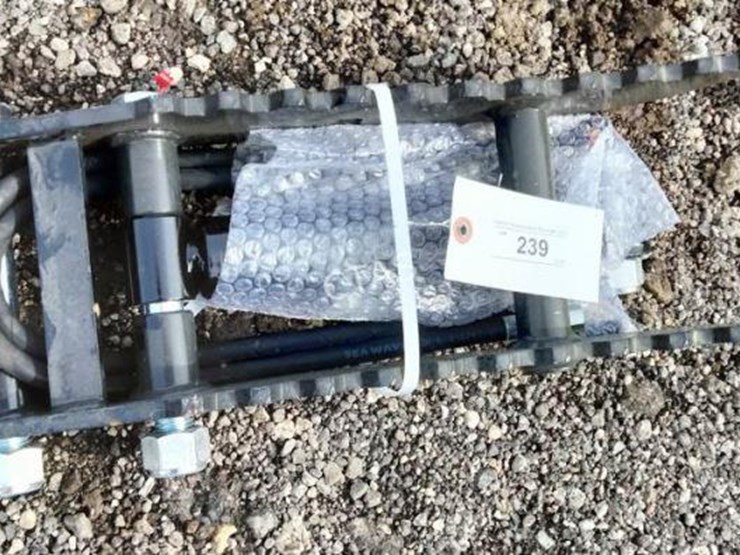 #239-•-mini-excavator-thumb-image-4